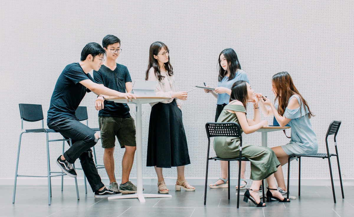 Body Language and Non-Verbal Communication